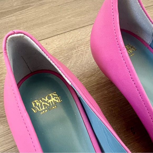 NWOT Francis Valentine Pink Kitten Heel with Gold Bow Size 8 - Picture 3 of 8